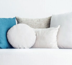 bantal bulat vs bantal kotak