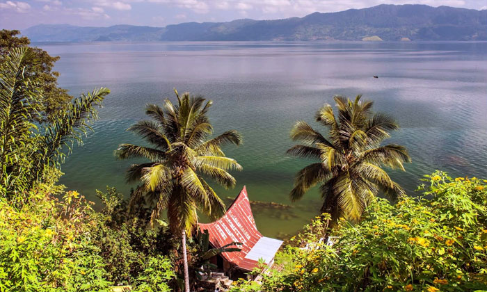 keindahan alam danau toba